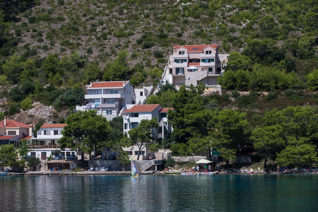 Apartments Ladesta Lastovo Kültér fotó