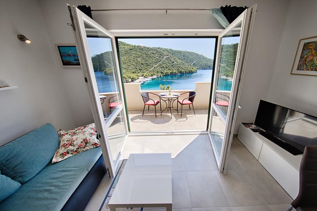 Apartments Ladesta Lastovo Szoba fotó