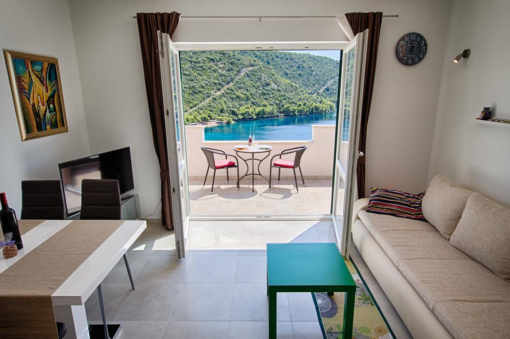 Apartments Ladesta Lastovo Szoba fotó