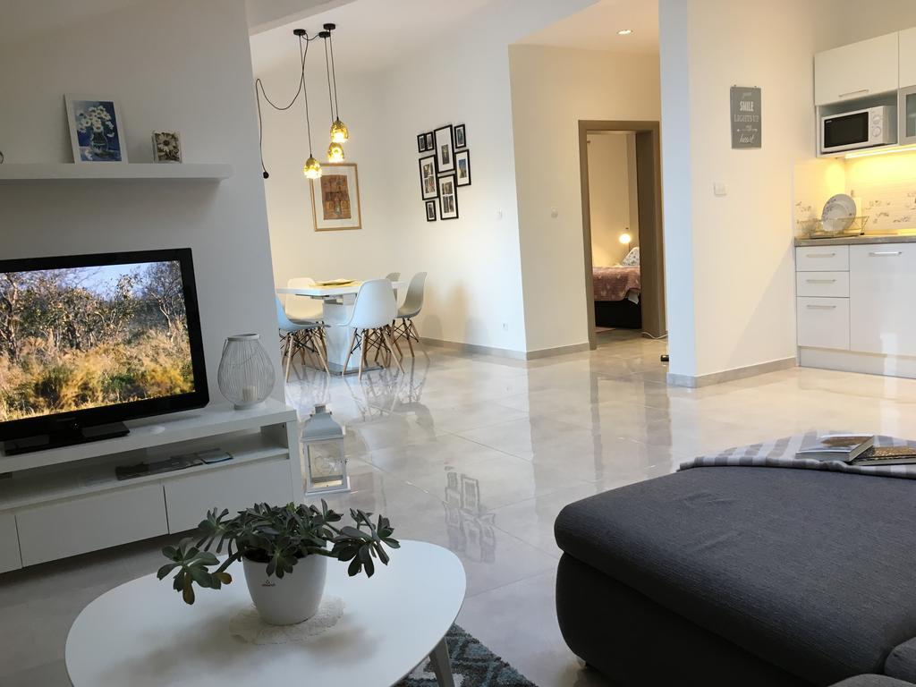 Apartments Ladesta Lastovo Kültér fotó